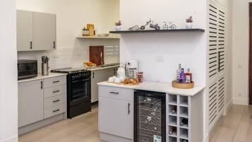 Microwave, stovetop