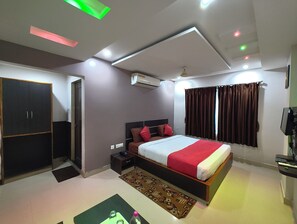Double Room | Free WiFi - Hotel Near Golden Sea Beach Puri (Puri)