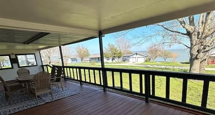Fisherman’s View! Located at Richland Chambers Lake