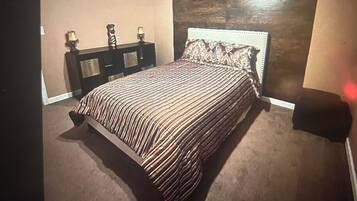 2 habitaciones, tabla de planchar con plancha y wifi gratis