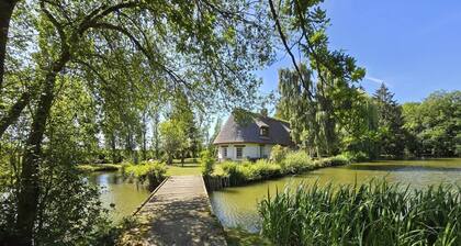 To complete, La chaumière sur l'île