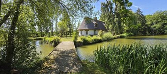 To complete, La chaumière sur l'île