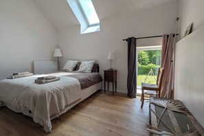 6 chambres, fer et planche à repasser, lit parapluie, Wi-Fi gratuit