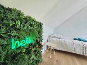 1 bedroom, iron/ironing board, travel crib, WiFi