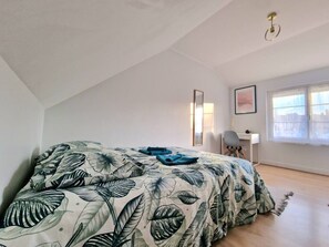 1 bedroom, iron/ironing board, travel cot, free WiFi - Maisonnette en Duplex - Cosy- Centre Ville (Verneuil d'Avre et d'Iton)