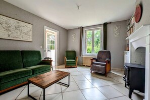 TV, books - A rejuvenating stay in the Amarantes region (Mesnils-sur-Iton)