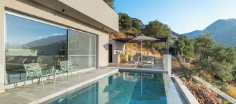 Villa Celest, a beautiful villa with fantastic views