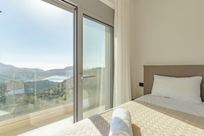 Bügeleisen/Bügelbrett, kostenloses WLAN, Bettwäsche