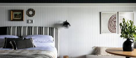 1 habitación, tabla de planchar con plancha, wifi gratis y ropa de cama