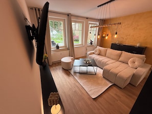 Smart TV - Stylish apartment right next to the market and town hall (Stralsund)