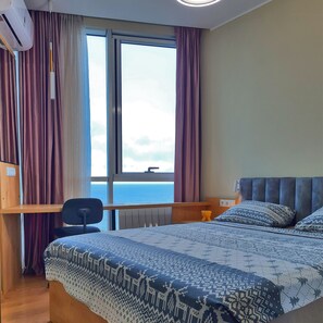 1 habitación, tabla de planchar con plancha, wifi y ropa de cama 