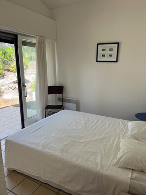 4 bedrooms, iron/ironing board, bed sheets - House Golf Lacanau Océan (Lacanau)