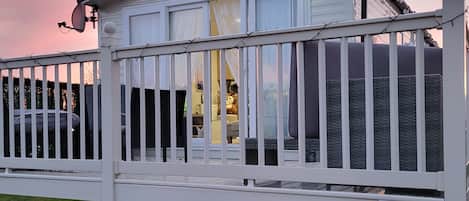 Casa, 3 habitaciones, balcón, vista al jardín | Áreas de la propiedad
