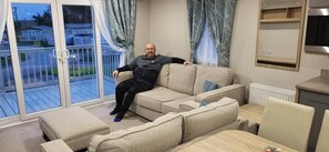 House, 3 Bedrooms, Patio, Garden View | Living area