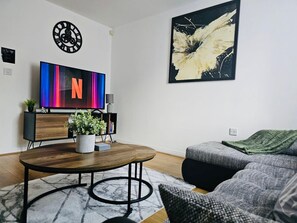 Casa adosada confort | Cortinas opacas, tabla de planchar con plancha, wifi gratis