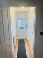 Comfort Townhome | Lounge