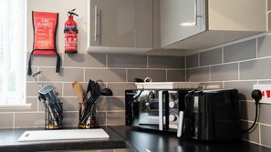 Mikrobølgeovn og ovn