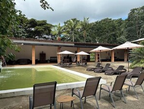 Pool - Beautiful Ecolodge La Barquera in Aragua (Aragua)