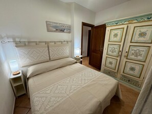 In-room safe, iron/ironing board, free WiFi, bed sheets