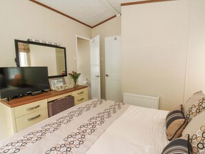 2 개의 침실, 각각 다른 스타일의 인테리어, ��각각 다르게 가구 비치, 무료 WiFi