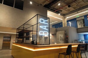 Bar (in der Unterkunft)