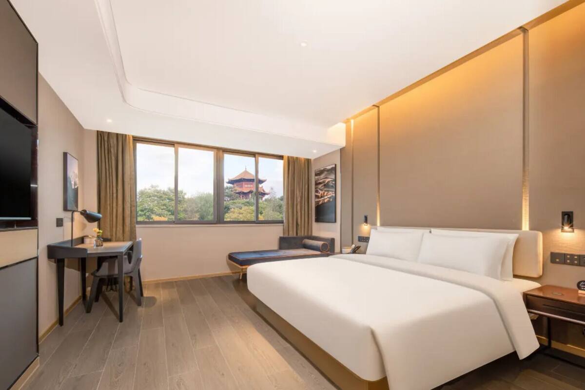 ห้องดีลักซ์, เตียงคิงไซส์ 1 เตียง, ติดสวน | มินิบาร์ฟรี, ผ้าม่านกันแสง, Wi-Fi ฟรี, ผ้าปูที่นอน