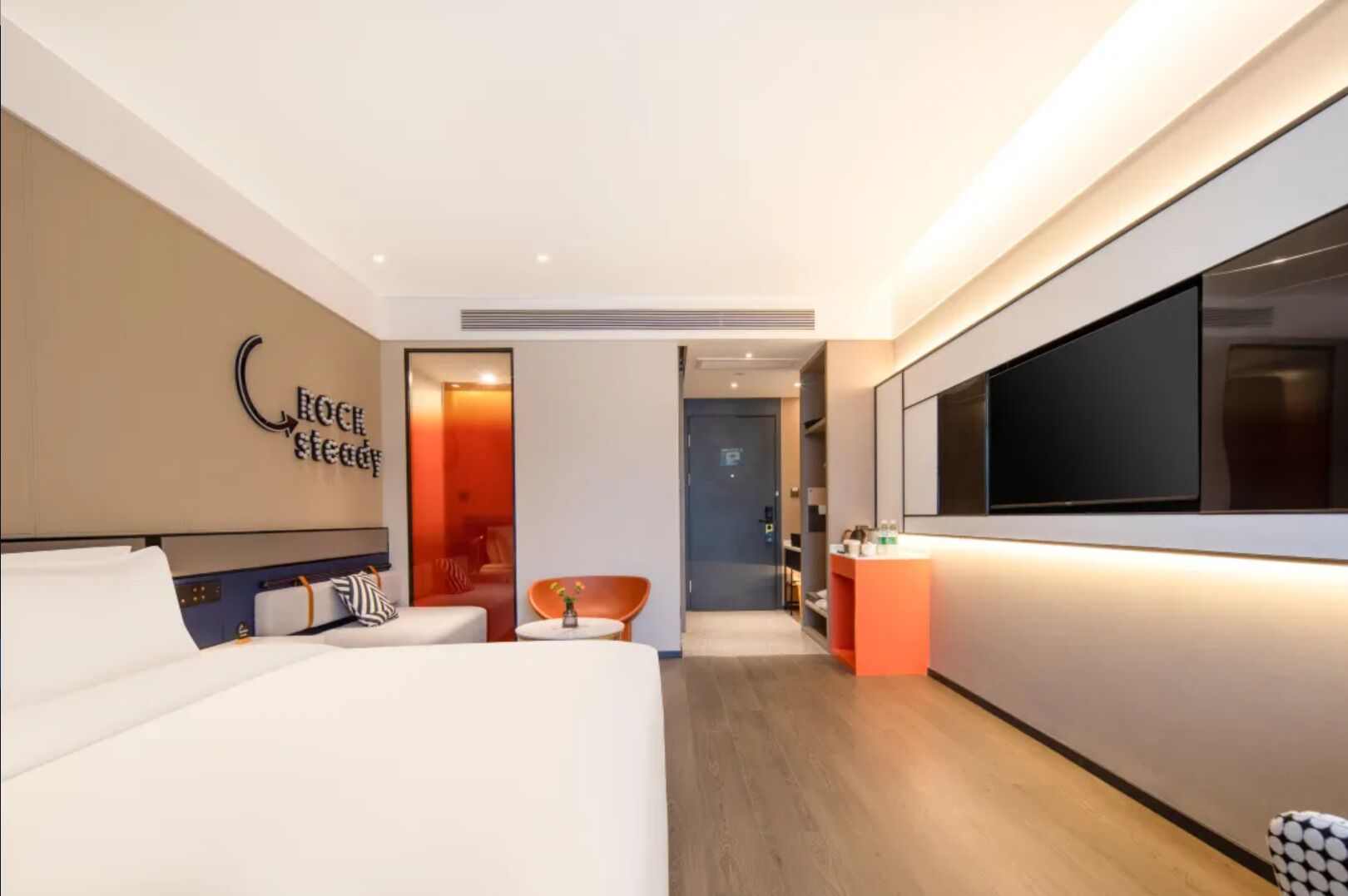 Chambre supérieure, 1 très grand lit