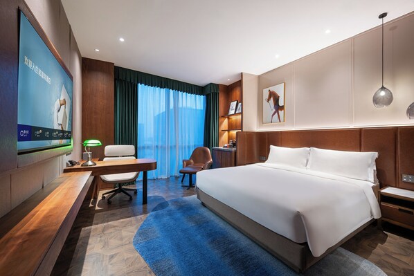 Deluxe Room, 1 King Bed