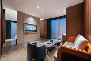 Deluxe Suite, 1 King Bed