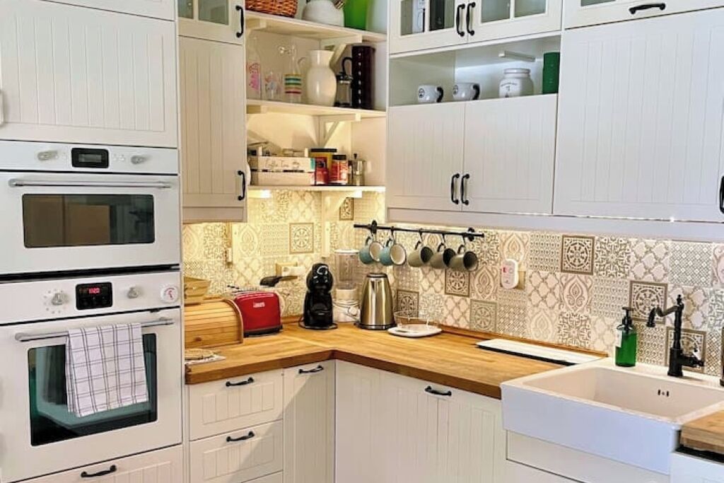 Mikrowelle, Ofen, Herdplatte, Geschirrspüler