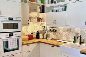 Microwave, oven, stovetop, dishwasher