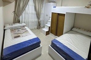 2 bedrooms, WiFi, bed sheets