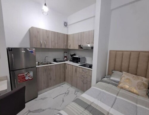 Executive Suite Apartment for 2 St. Michael Res.