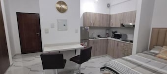 Executive Suite Apartment for 2 St. Michael Res.