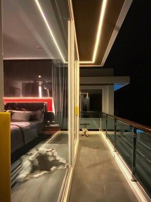 Vila, 4 quartos, para fumantes, piscina particular | 5 quartos