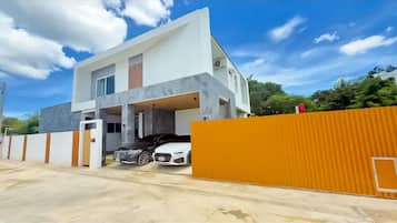 Villa, 4 Bedrooms, Smoking, Private Pool | Exterior