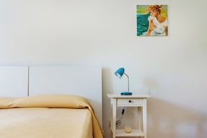 Familienapartment, Mehrere Schlafzimmer (L' Alì Apartment Noci) | 2 Schlafzimmer, Bügeleisen/Bügelbrett, kostenloses WLAN, Bettwäsche