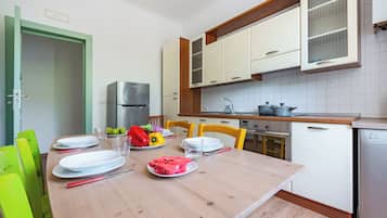 Apartamento família, 2 quartos, ar-condicionado (L' Alì Apartment near Noci old town) | Opções para refeição