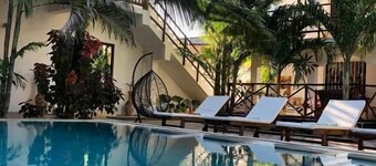 CEZERE THE PALM HOTEL