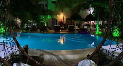 CEZERE THE PALM HOTEL