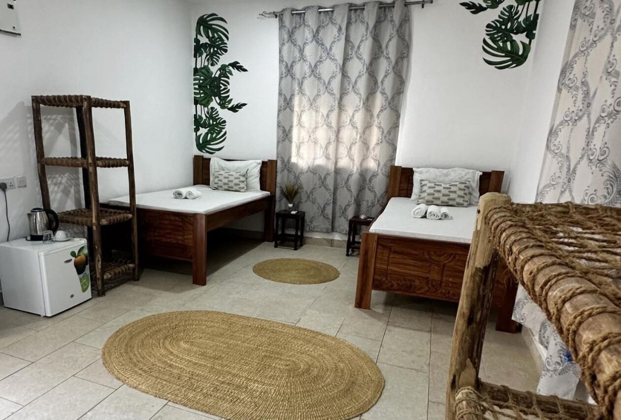 Tomannsrom – comfort, terrasse, hageutsikt