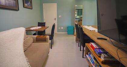 Apto pet Friendly com Garagem a 100m do mar