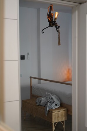 Tabla de planchar con plancha 