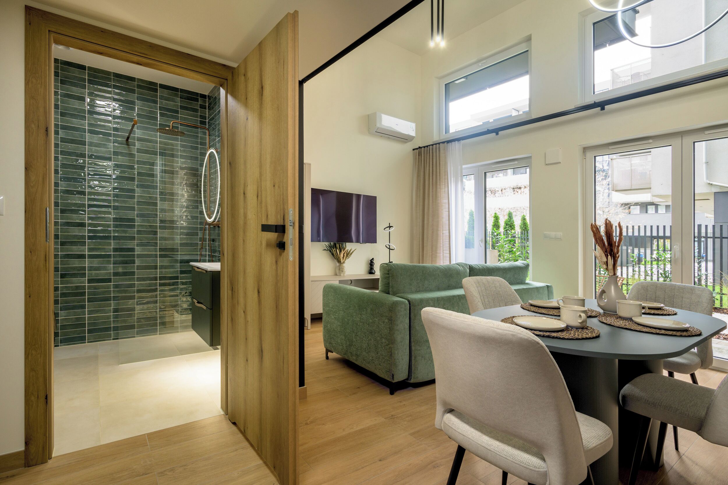 Suite estudio | Baño | Toallas, jabón, champú y papel higiénico