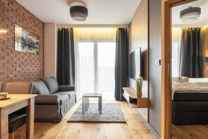 Apartment, Balcony | Living area