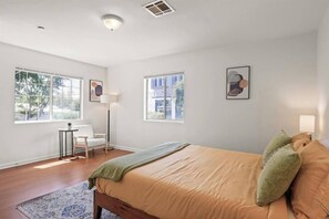 4 chambres, bureau, fer et planche à repasser, Wi-Fi gratuit