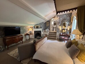 In-room safe, iron/ironing board, free WiFi