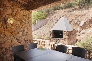 屋外ダイニングエリア