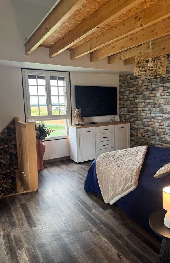 1 bedroom, WiFi, bed sheets