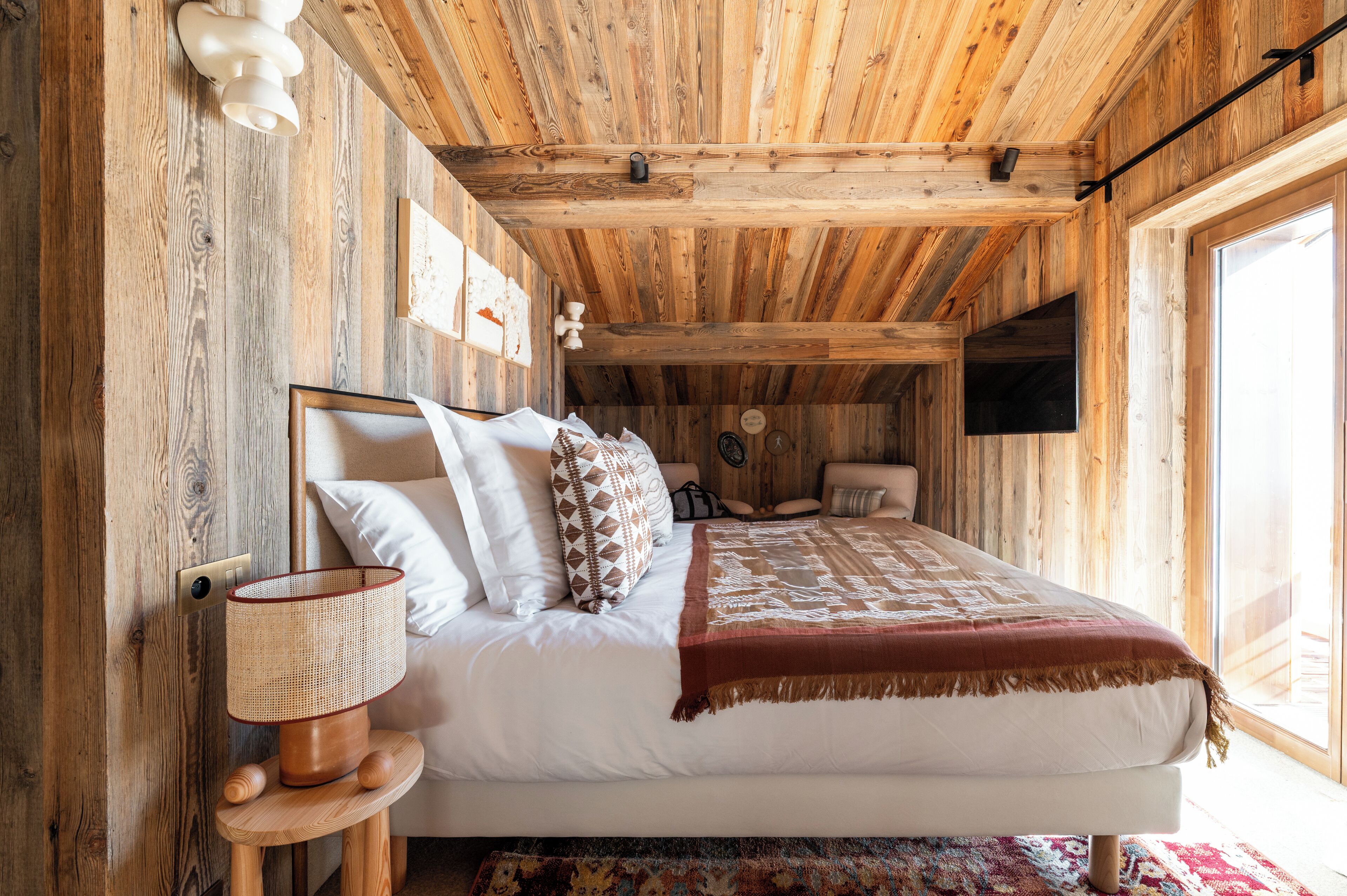 Deluxe Suite, Balcony, Mountain View | In-room safe, desk, blackout curtains, soundproofing